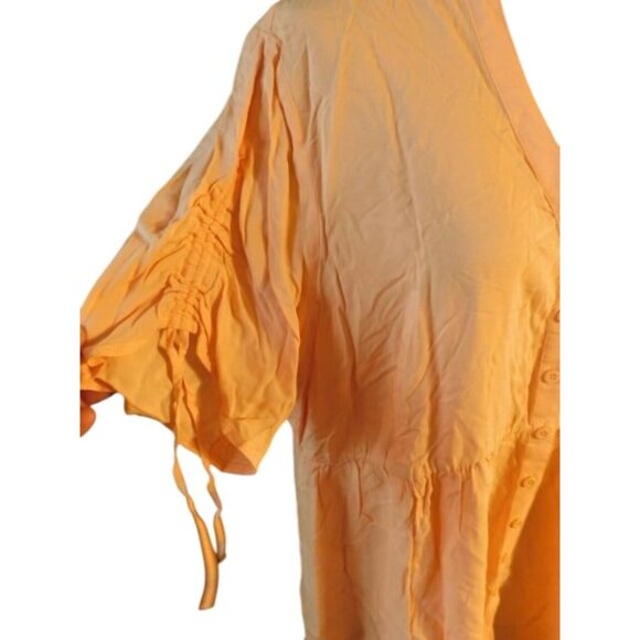 Torrid Size 1X Plus Size Peach Babydoll Style Blouse Top NWT $42 - Picture 3 of 3